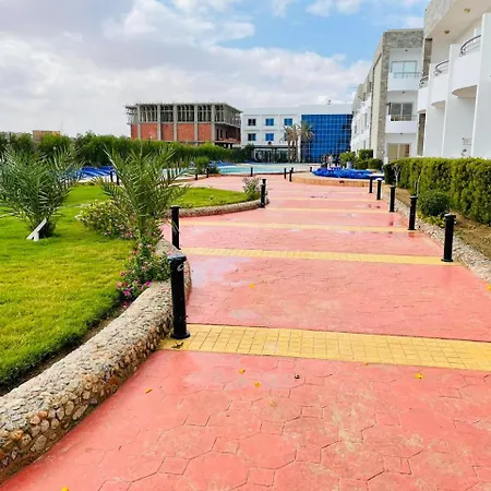 Cecelia Resort Challet